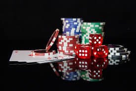 Bàn chơi Live Casino tại luck888 với dealer thật phát sóng trực tiếp HD